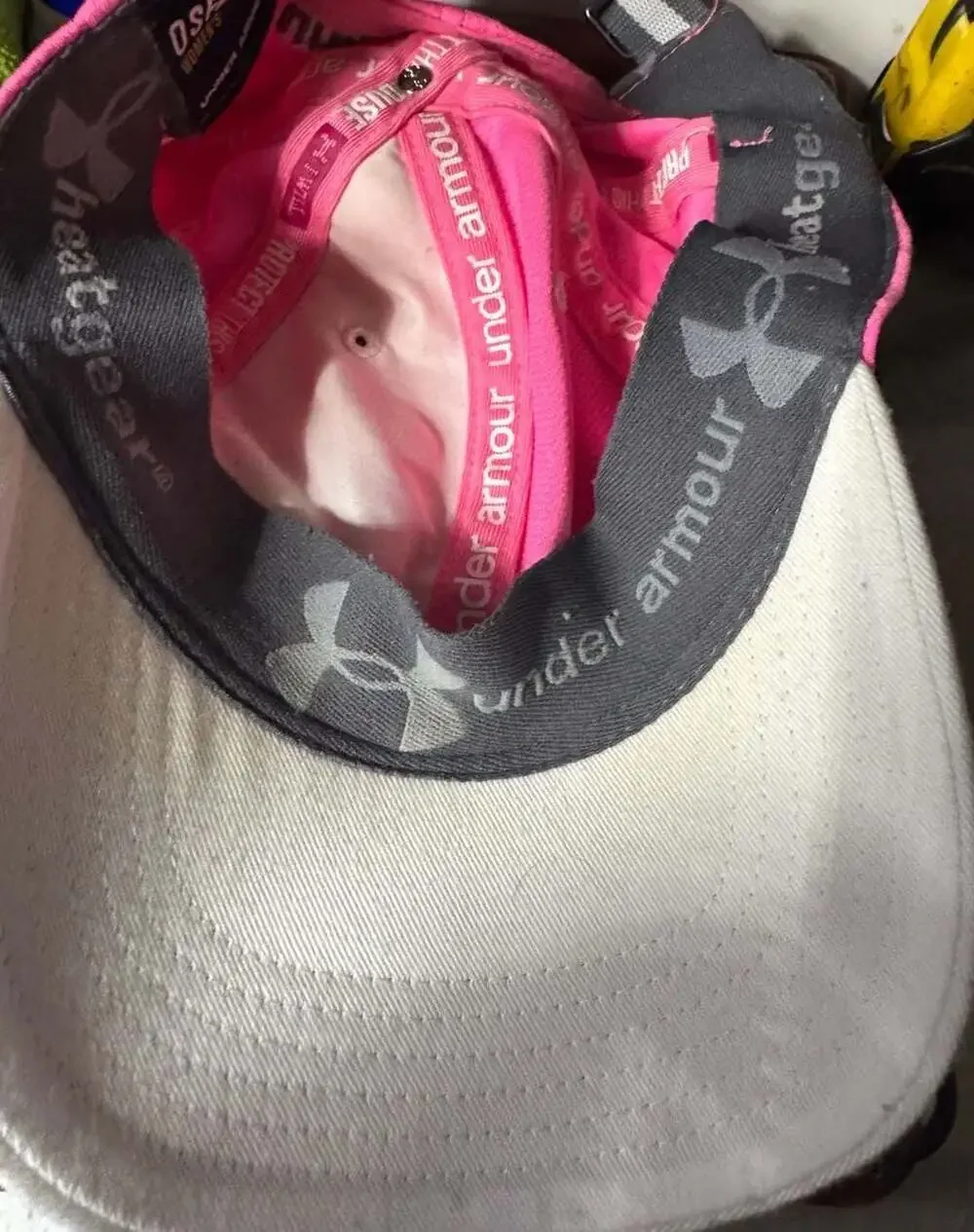 Under Armour HeatGear Women's OSFA Pink Adjustable Baseball Hat Cap